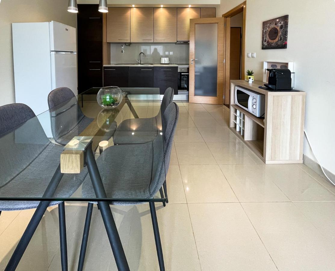 One Bedroom Apartment - Olhos De Gua - Next To The Supermarket Intermarch Olhos de Αgua Εξωτερικό φωτογραφία