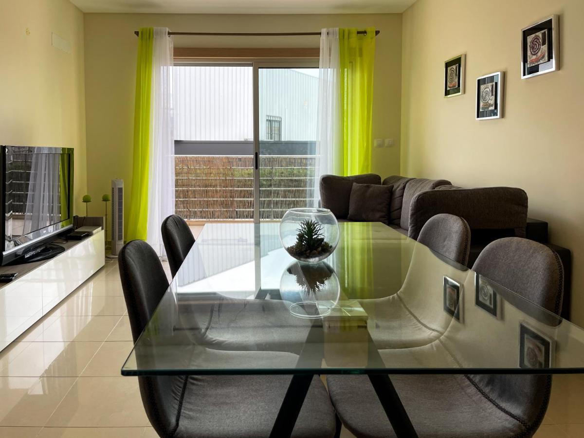 One Bedroom Apartment - Olhos De Gua - Next To The Supermarket Intermarch Olhos de Αgua Εξωτερικό φωτογραφία